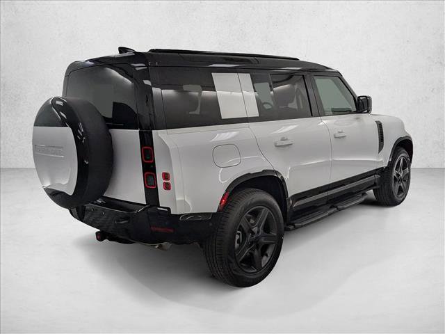 New 2026 Land Rover Defender 110 X-Dynamic SE image 4