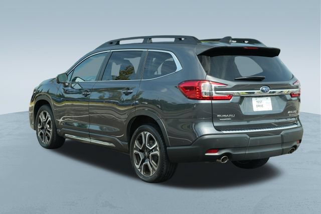 Used 2023 Subaru Ascent Limited w/ Technology Package AWD/4WD image 6