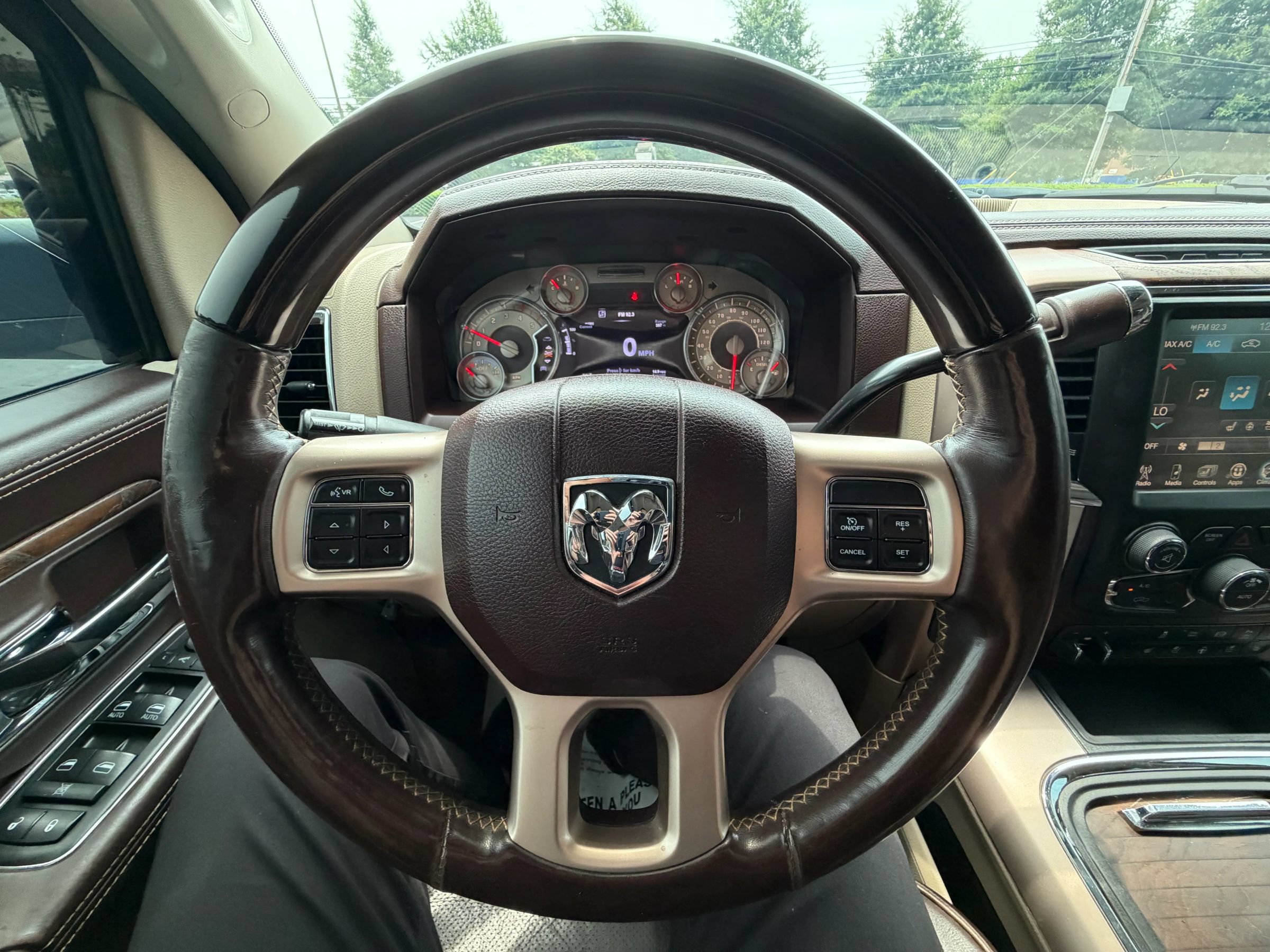 Used 2017 RAM 3500 Laramie Longhorn w/ Convenience Group AWD/4WD image 29