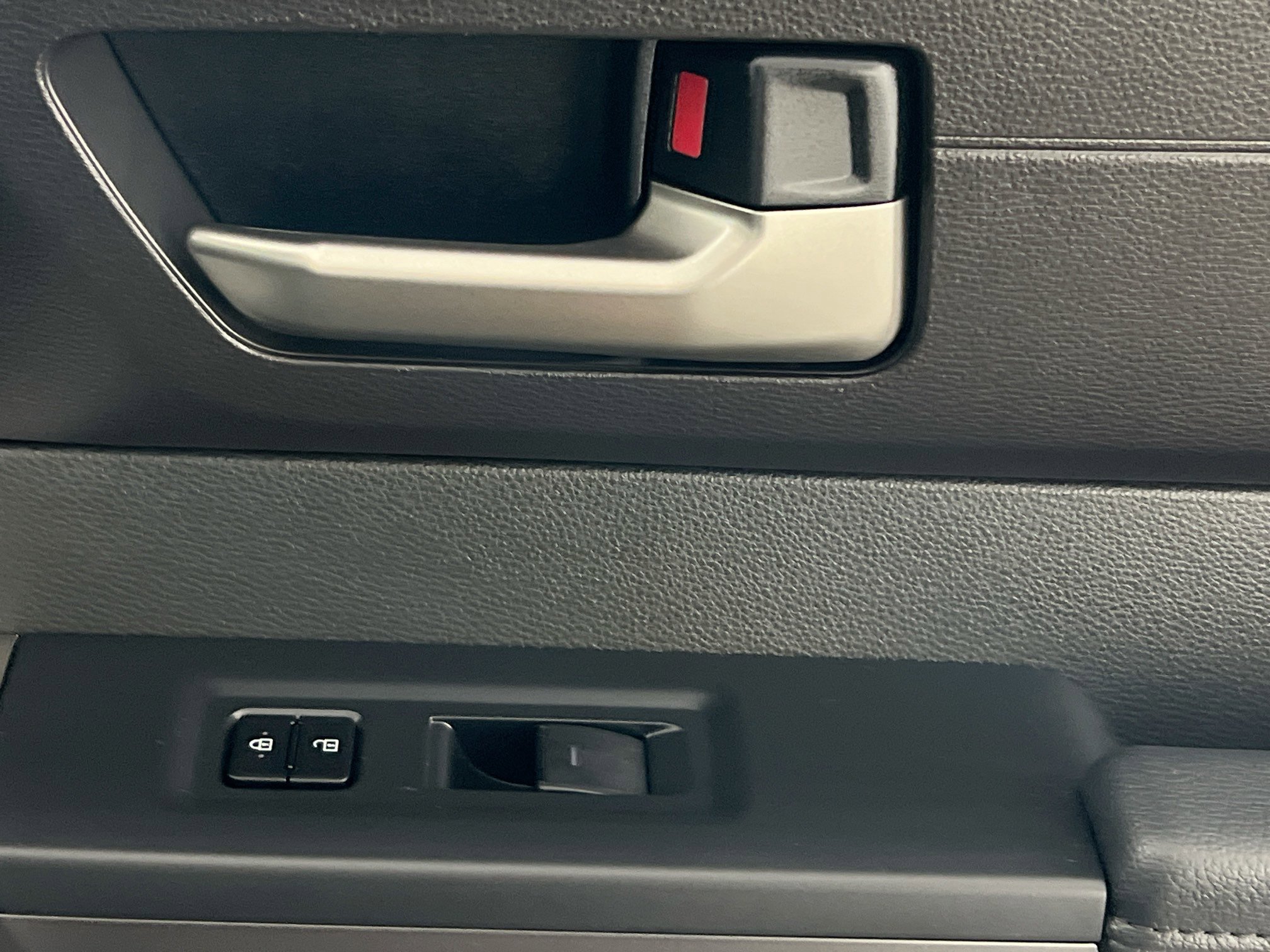 Used 2025 Toyota Tundra SR5 w/ SR5 Convenience Package image 32