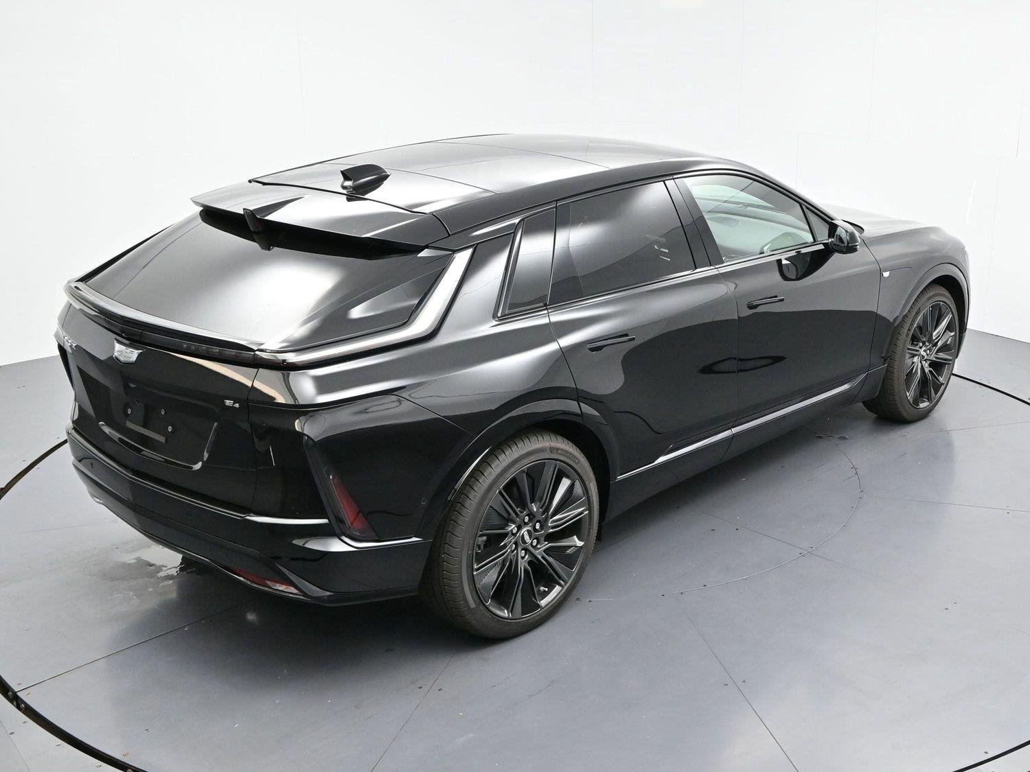 New 2027 Cadillac Lyriq Signature Sport AWD/4WD image 41