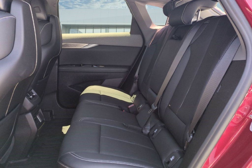 Certified 2026 Cadillac Optiq Sport 2 w/ LPO, Floor Liner Package RWD image 15
