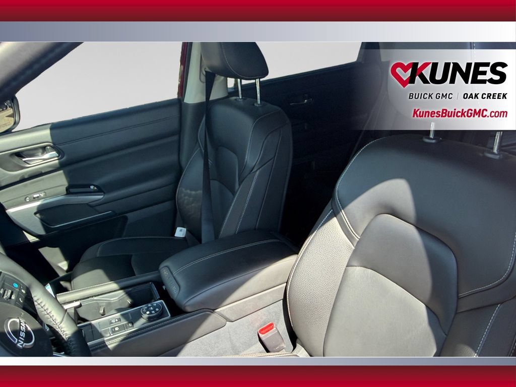 Used 2024 Nissan Pathfinder SL w/ SL Premium Package AWD/4WD image 22