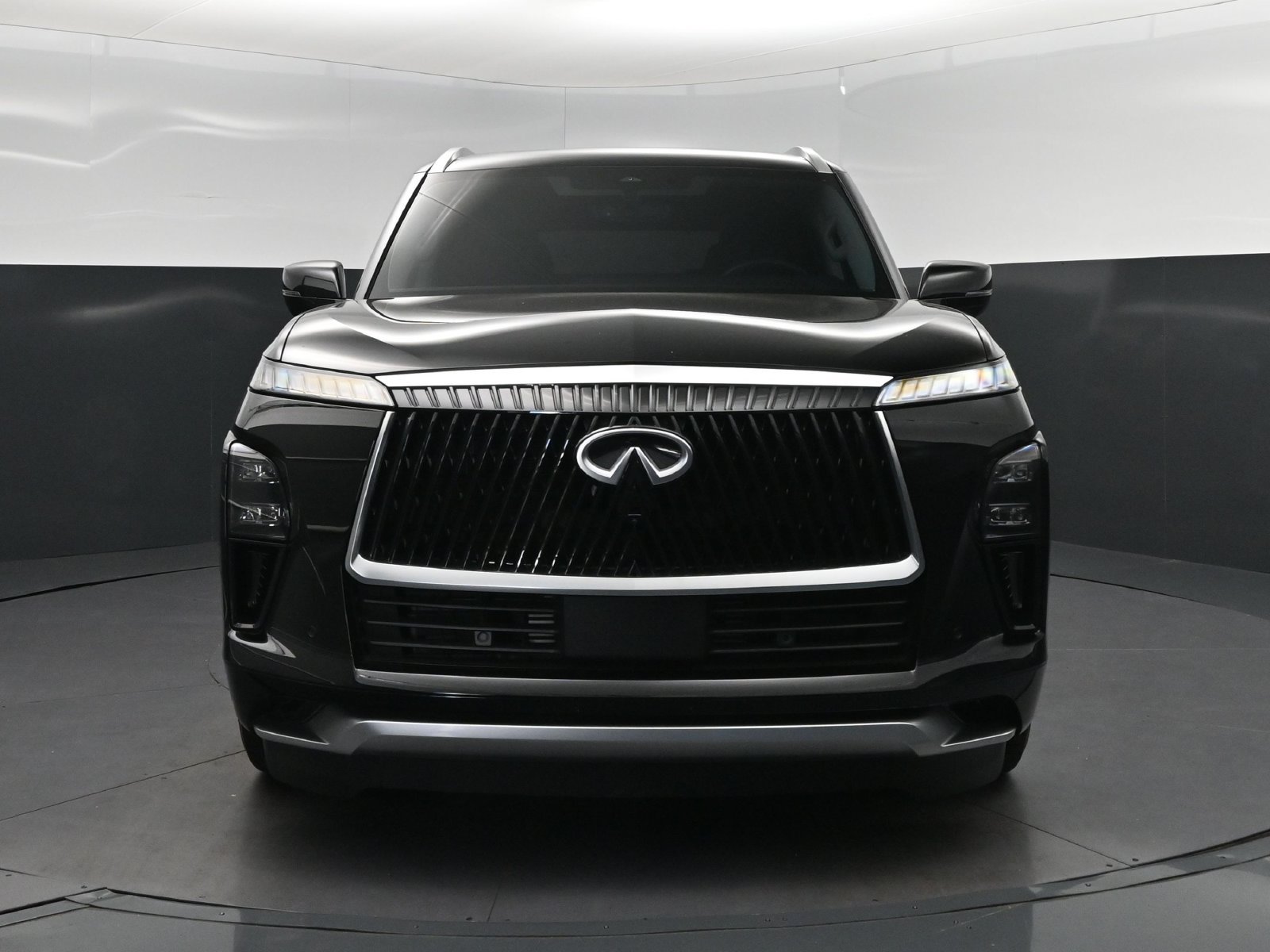 Certified 2025 INFINITI QX80 Luxe RWD image 10