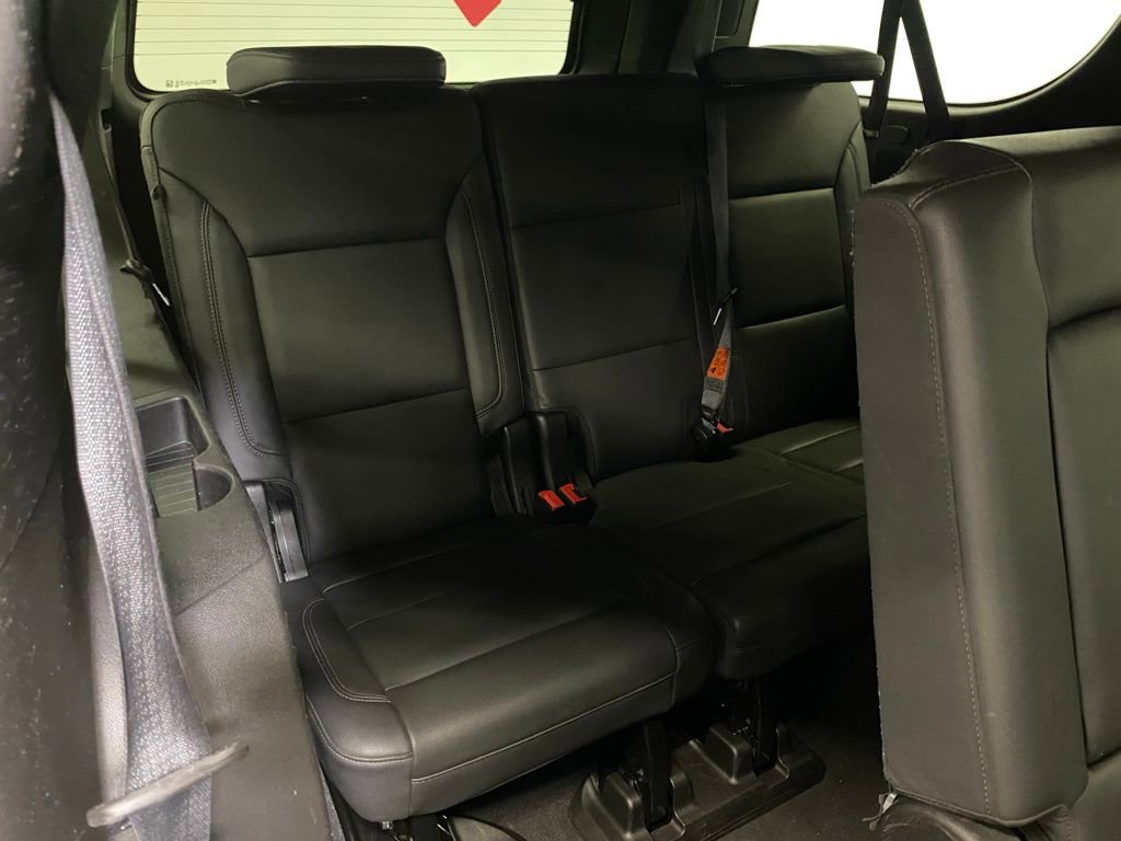Used 2021 Chevrolet Suburban LT RWD image 15