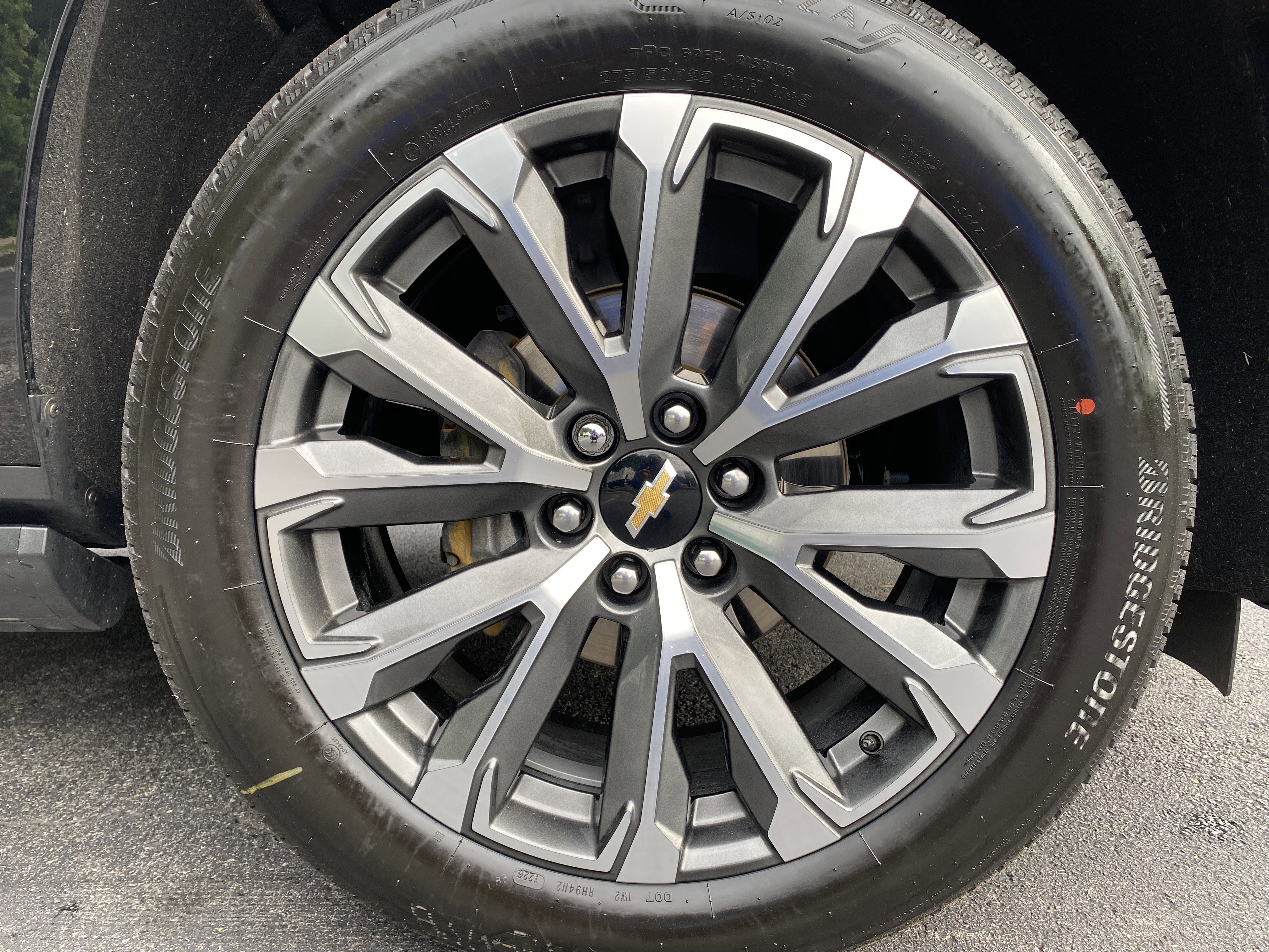 Used 2024 Chevrolet Tahoe High Country AWD/4WD image 13