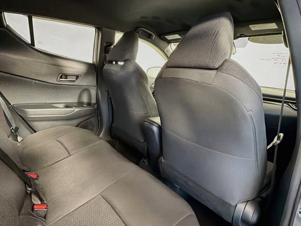 Used 2018 Toyota C-HR XLE FWD image 26