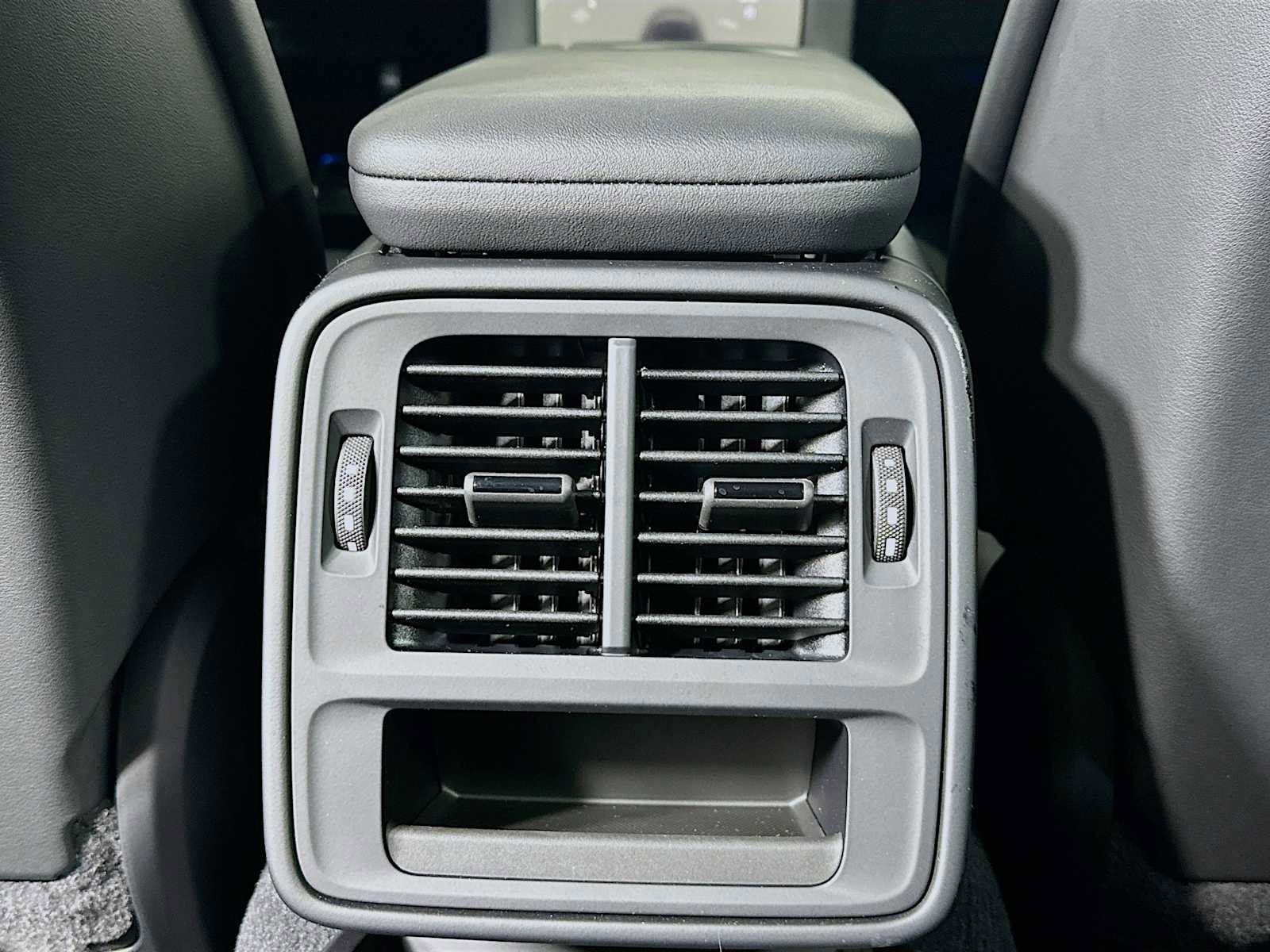 New 2025 Porsche Taycan image 25