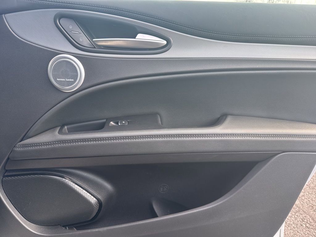 Used 2024 Alfa Romeo Stelvio AWD image 66