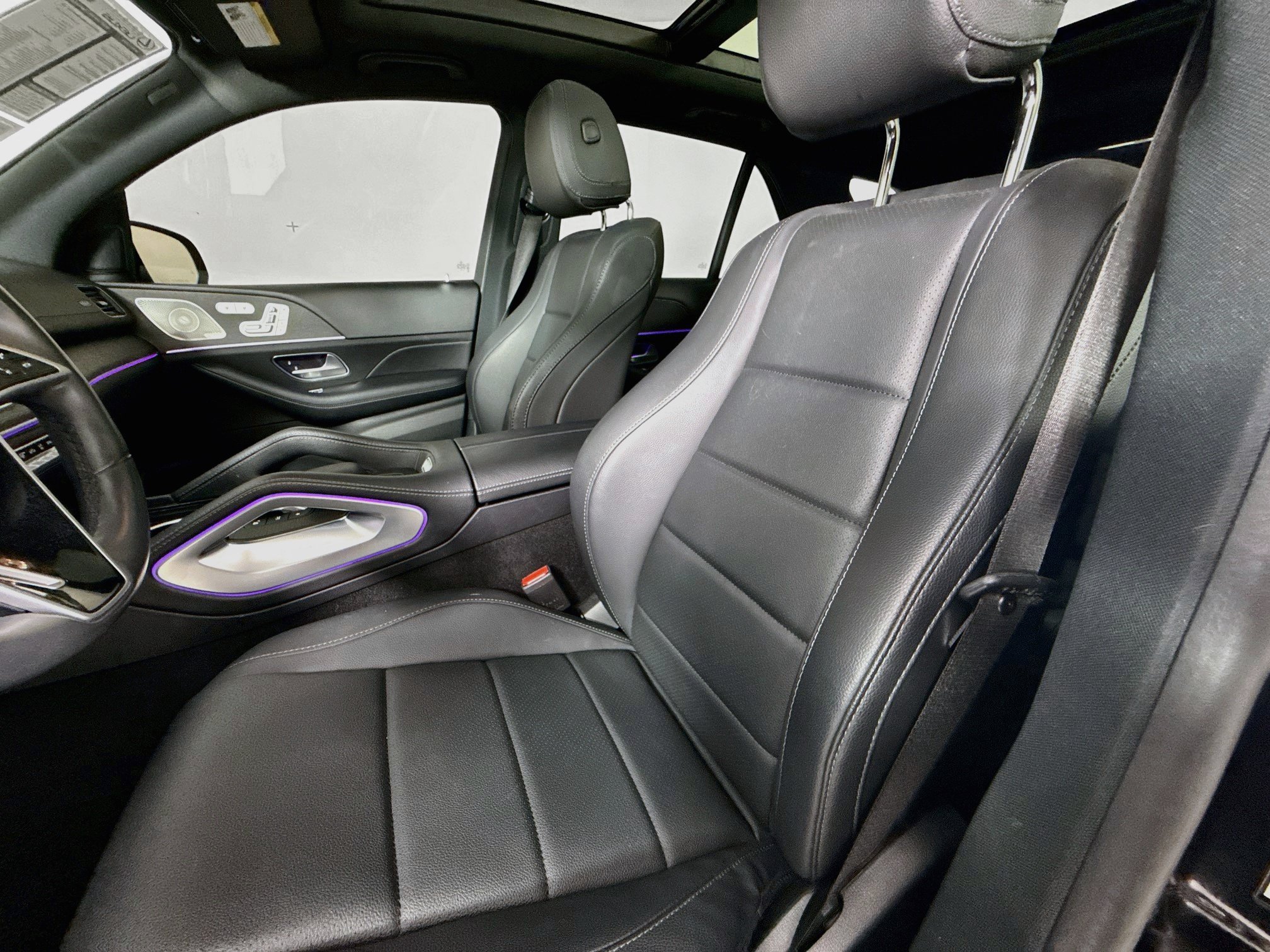 Used 2024 Mercedes-Benz GLE 350 4MATIC image 11