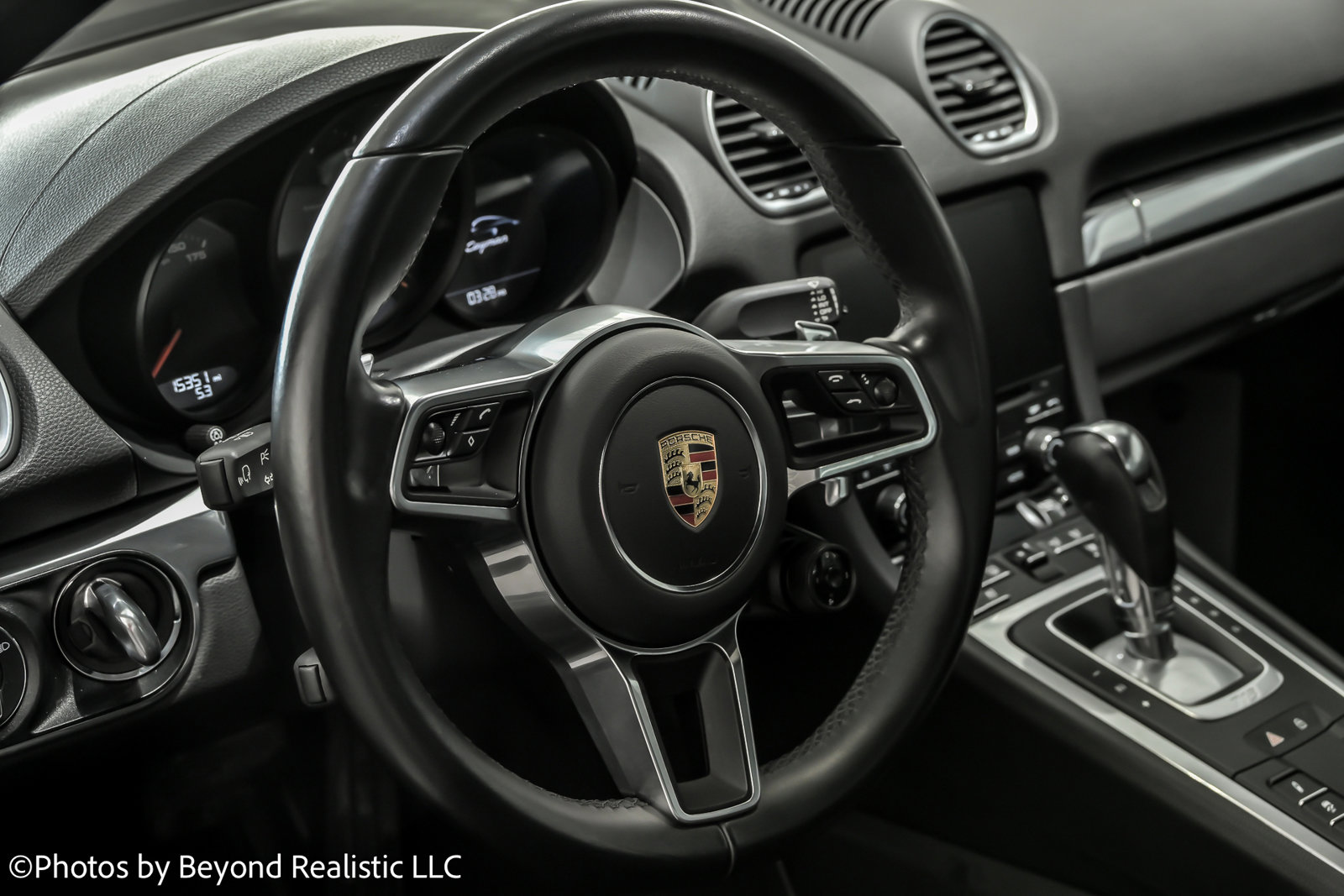 Used 2023 Porsche 718 Cayman T w/ Sport Chrono Package image 19