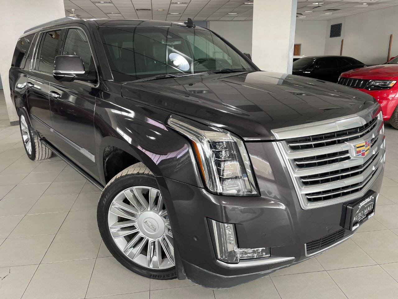 Used 2018 Cadillac Escalade ESV Platinum image 1