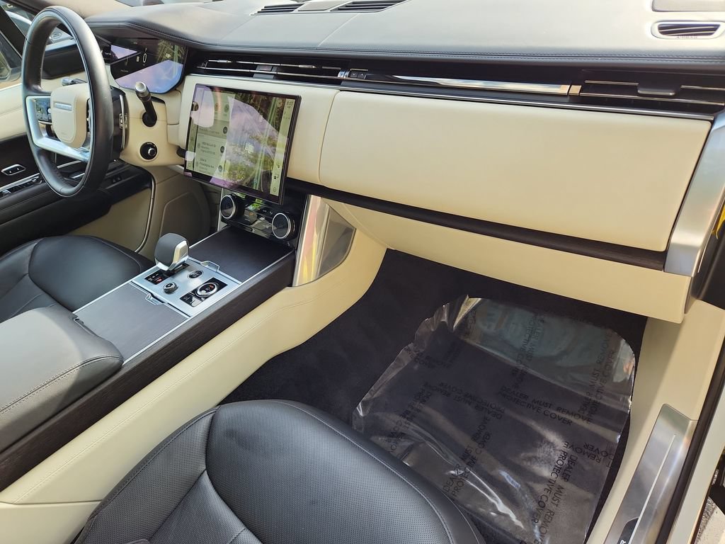 Used 2022 Land Rover Range Rover Long Wheelbase SE AWD/4WD image 29