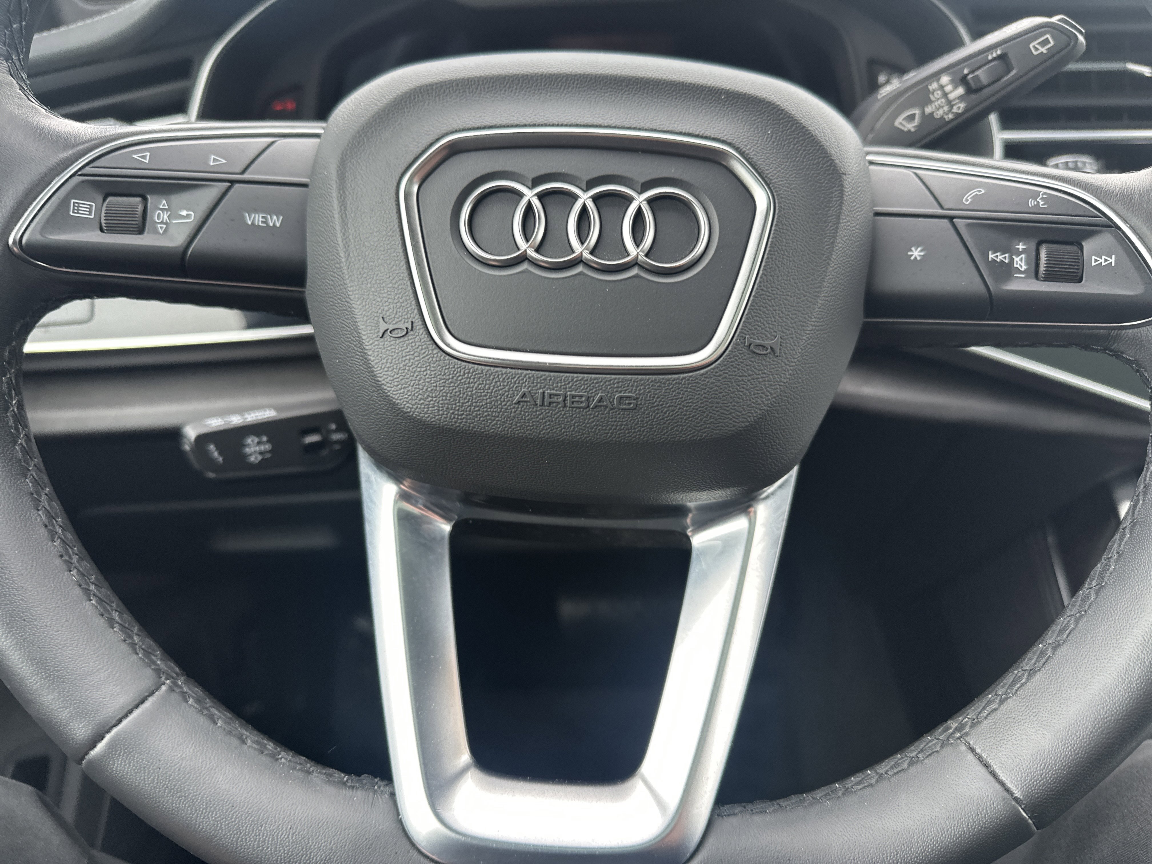 Used 2024 Audi Q7 3.0T Prestige w/ Prestige Package image 24