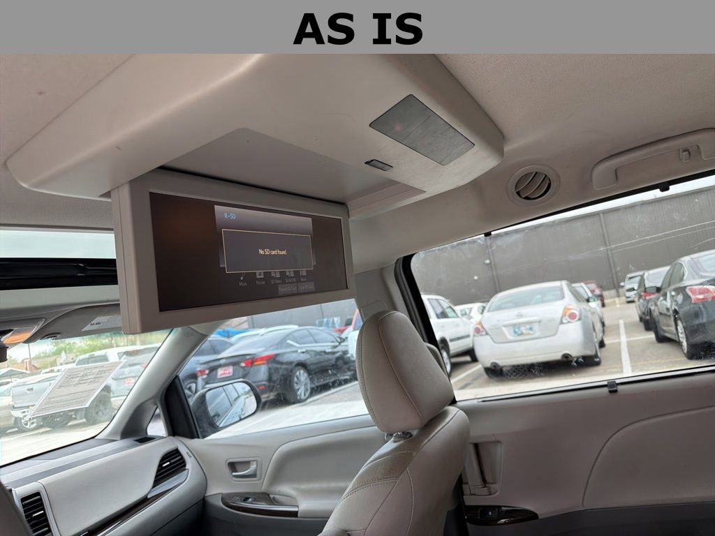 Used 2015 Toyota Sienna XLE Premium image 11