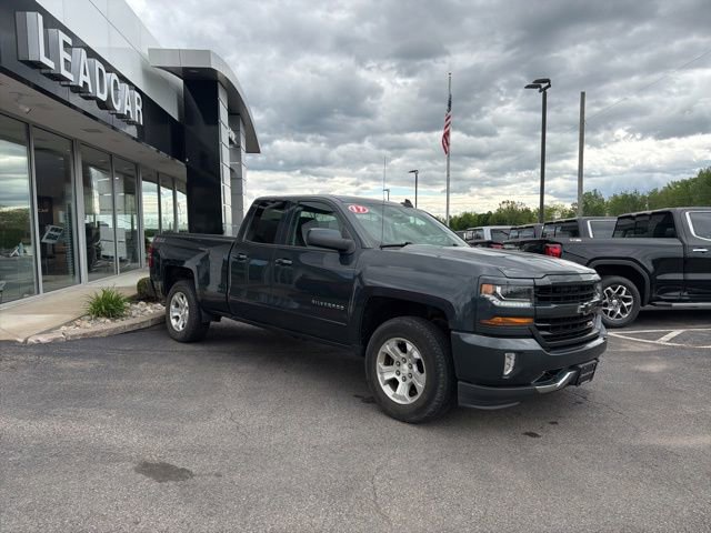 Used 2017 Chevrolet Silverado 1500 LT w/ All Star Edition AWD/4WD image 7
