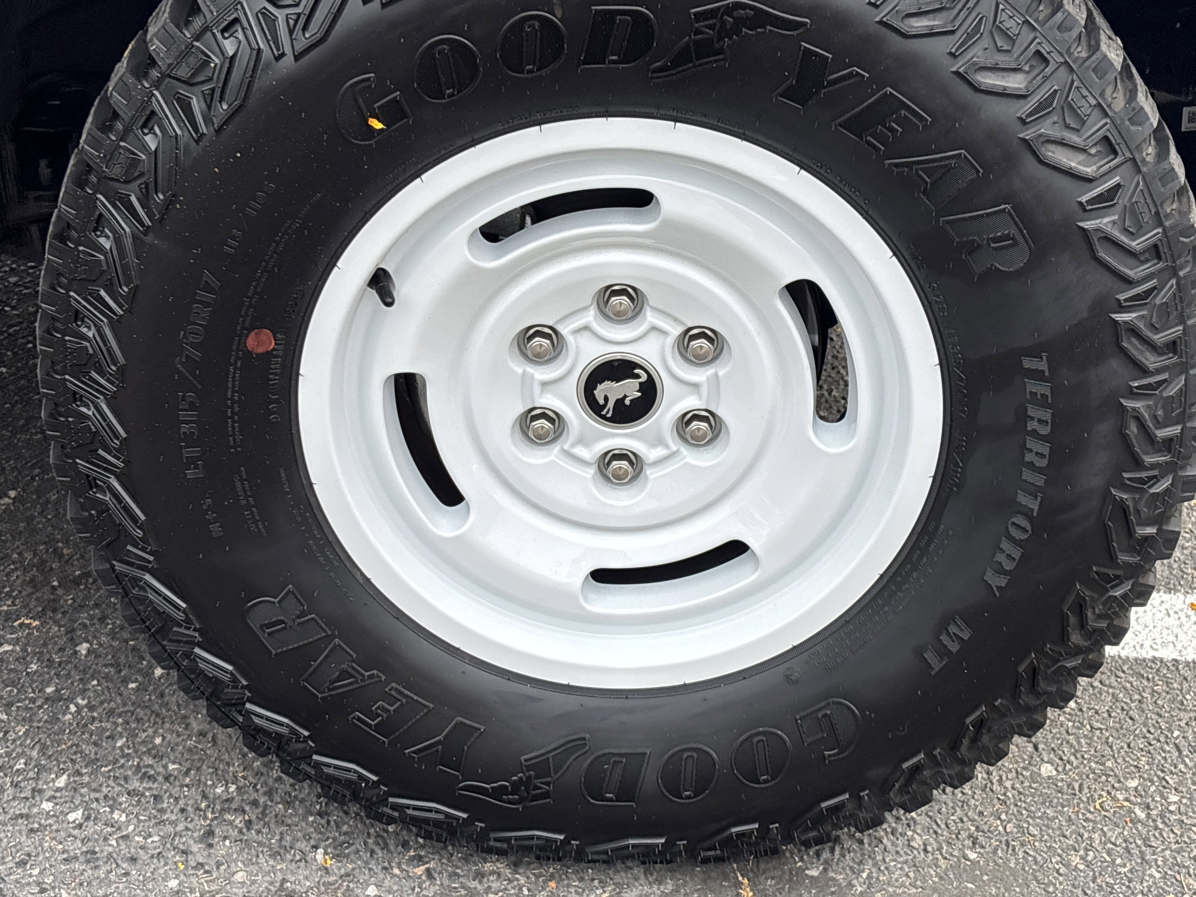Used 2024 Ford Bronco Heritage Edition AWD/4WD image 7