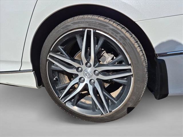 Used 2021 Honda Accord Touring image 25