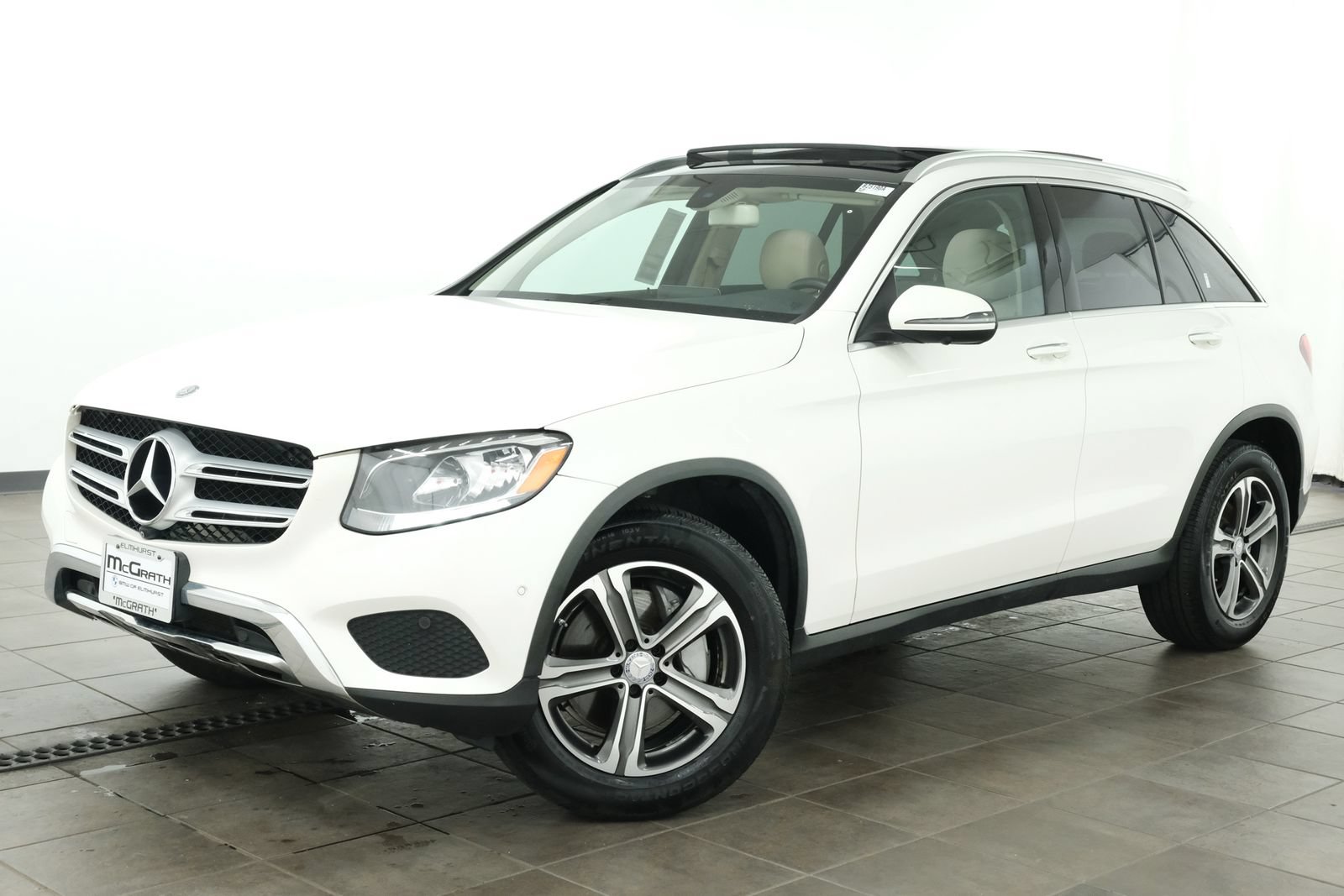 Used 2017 Mercedes-Benz GLC 300 4MATIC image 1