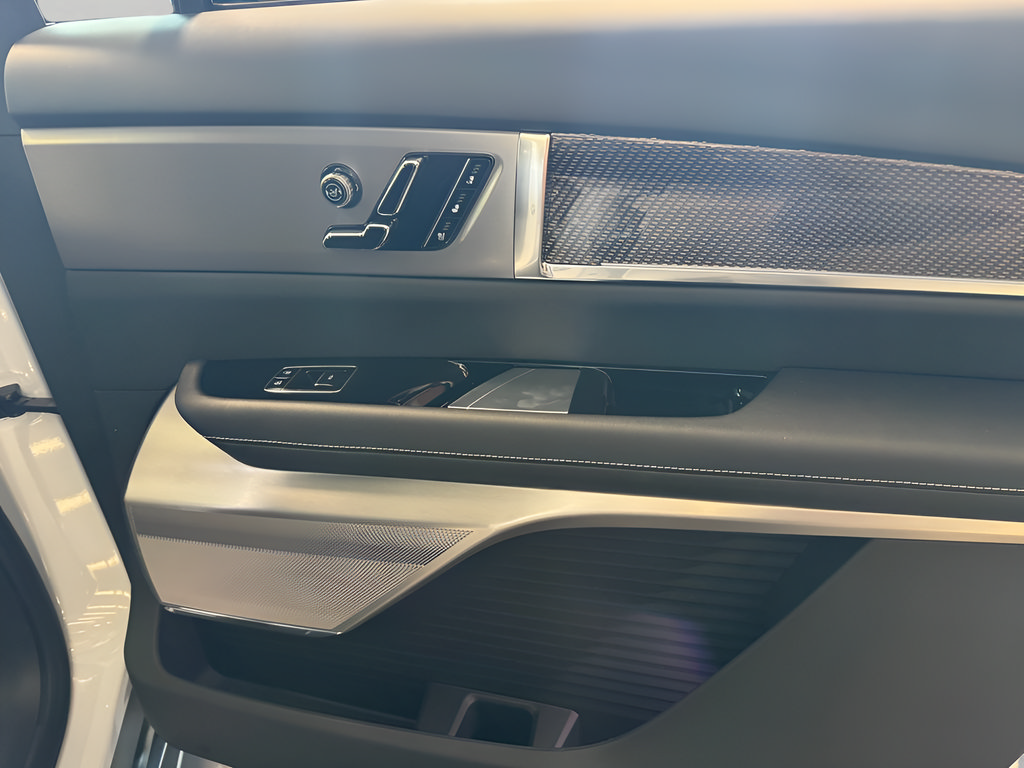 New 2026 Cadillac Vistiq Sport AWD/4WD image 18