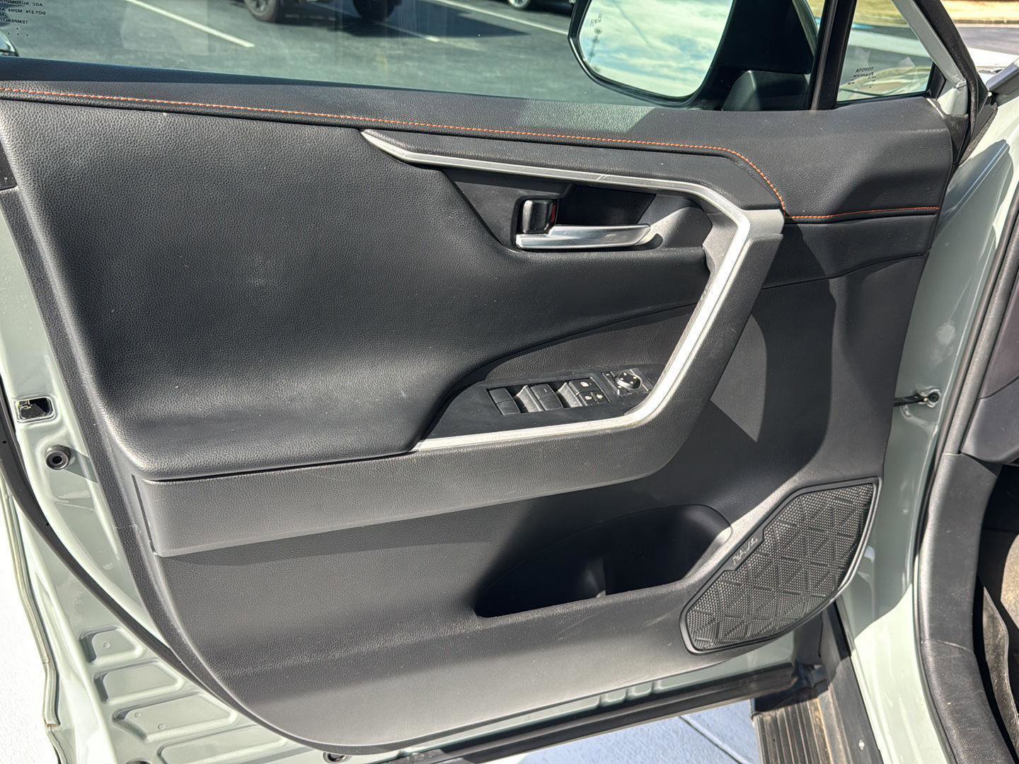 Used 2020 Toyota RAV4 Adventure image 14