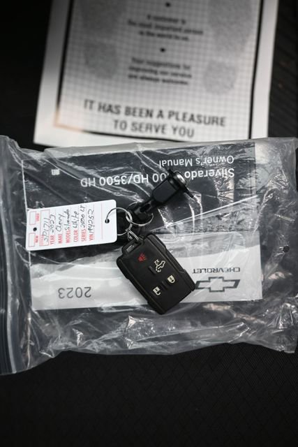 Used 2023 Chevrolet Silverado 2500 LT w/ Snow Plow Prep/Camper Package image 9