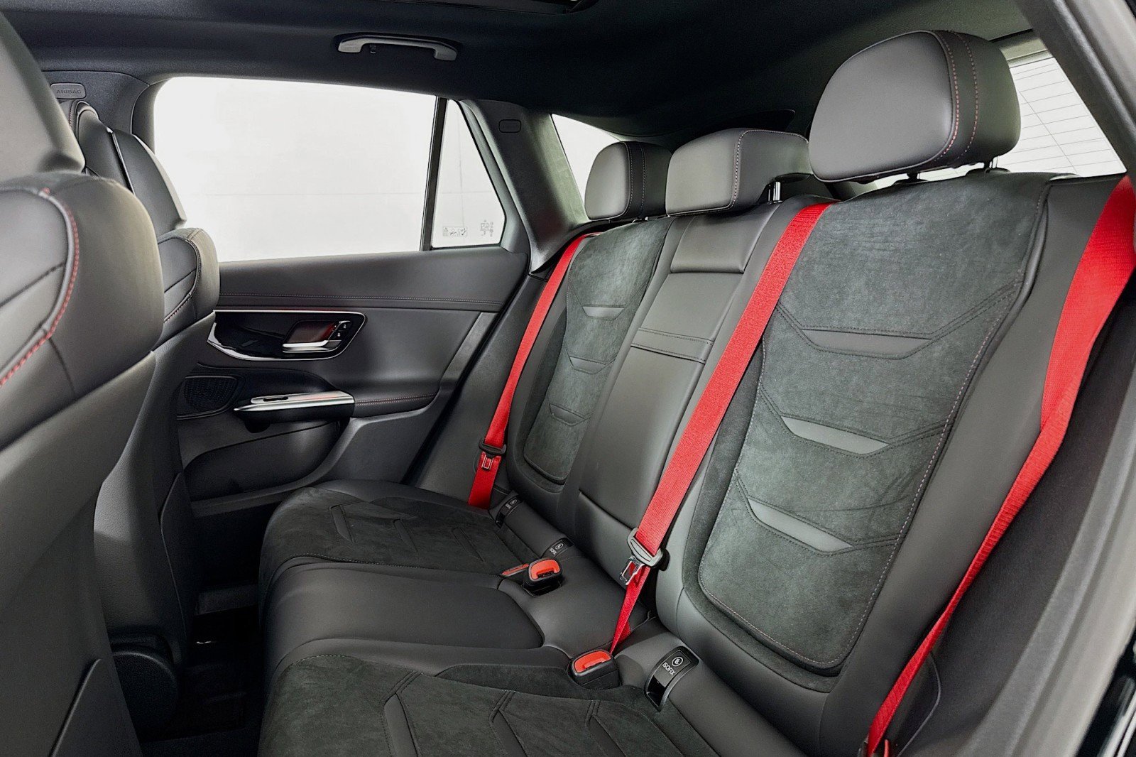New 2026 Mercedes-Benz GLC 43 AMG 4MATIC image 7
