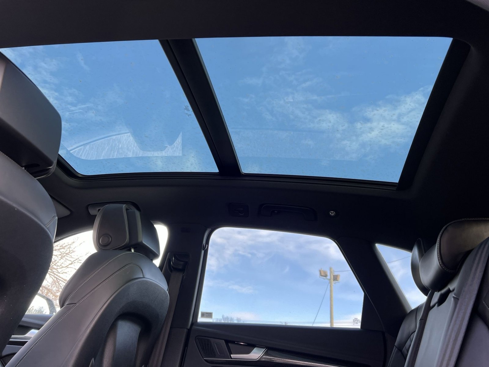 Used 2023 Audi SQ5 Premium Plus w/ Premium Plus Package image 22