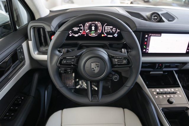 New 2025 Porsche Cayenne Turbo image 23