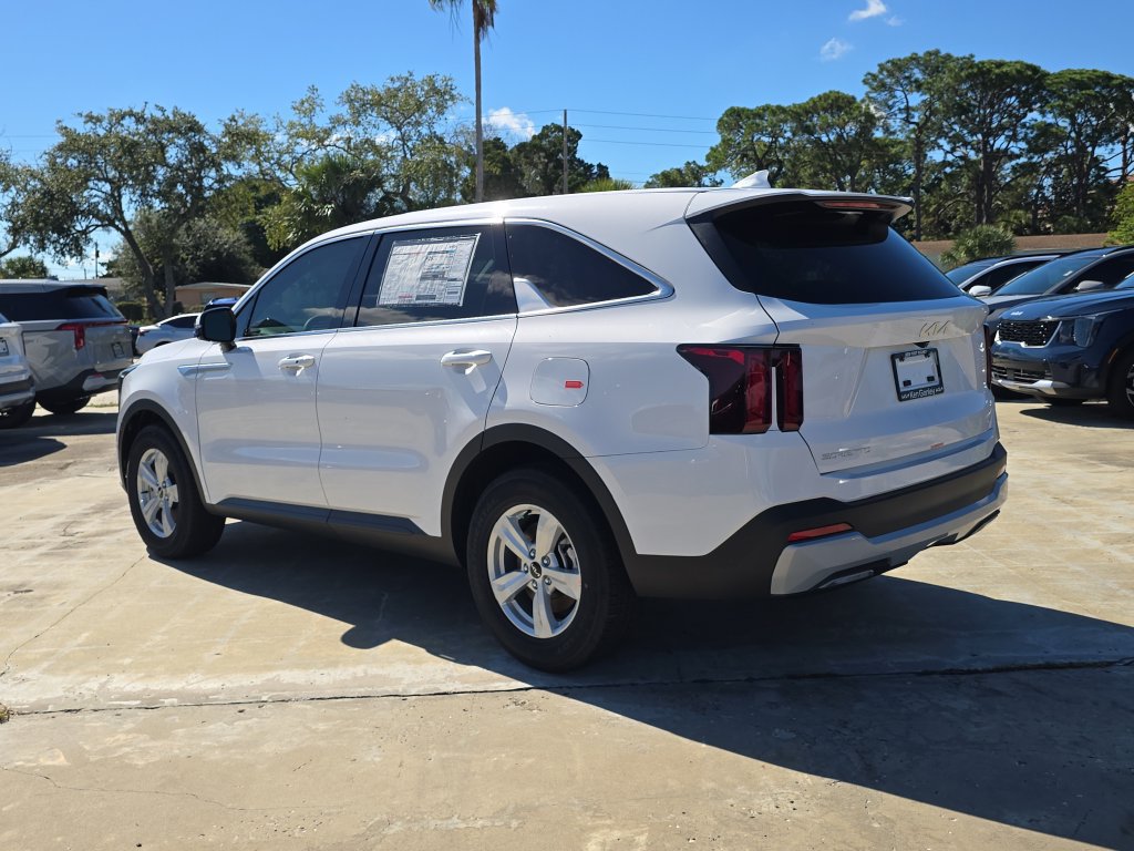New 2026 Kia Sorento LX FWD image 7