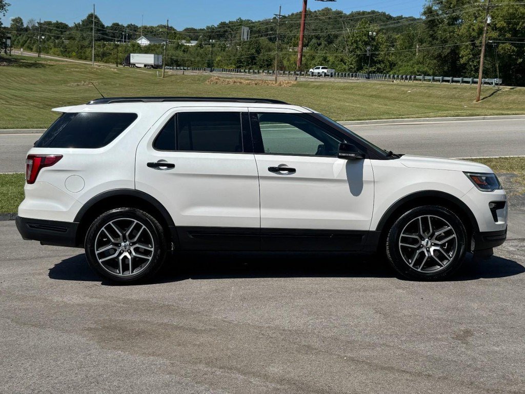Used 2019 Ford Explorer Sport AWD/4WD image 2