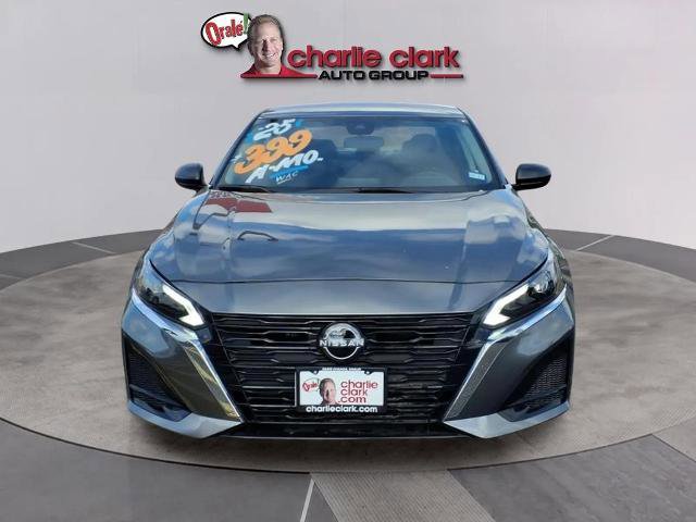 Certified 2025 Nissan Altima 2.5 S FWD image 9