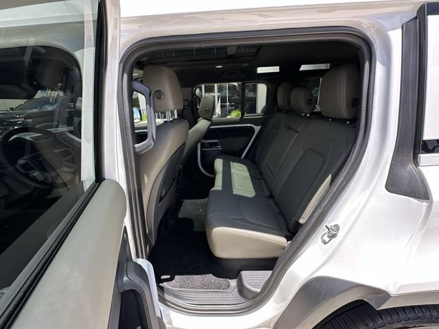 Used 2024 Land Rover Defender 110 S AWD/4WD image 31