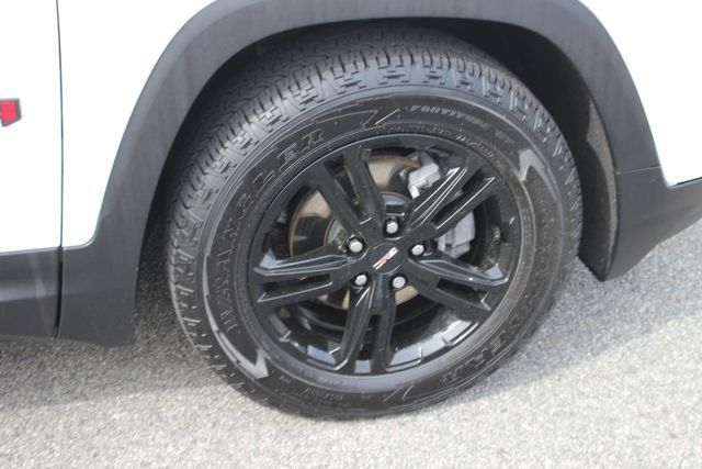 Used 2024 GMC Terrain AT4 w/ Infotainment Package II AWD/4WD image 37