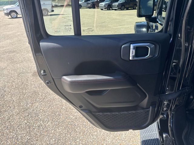 Used 2022 Jeep Gladiator Rubicon w/ LED Lighting Group AWD/4WD image 18