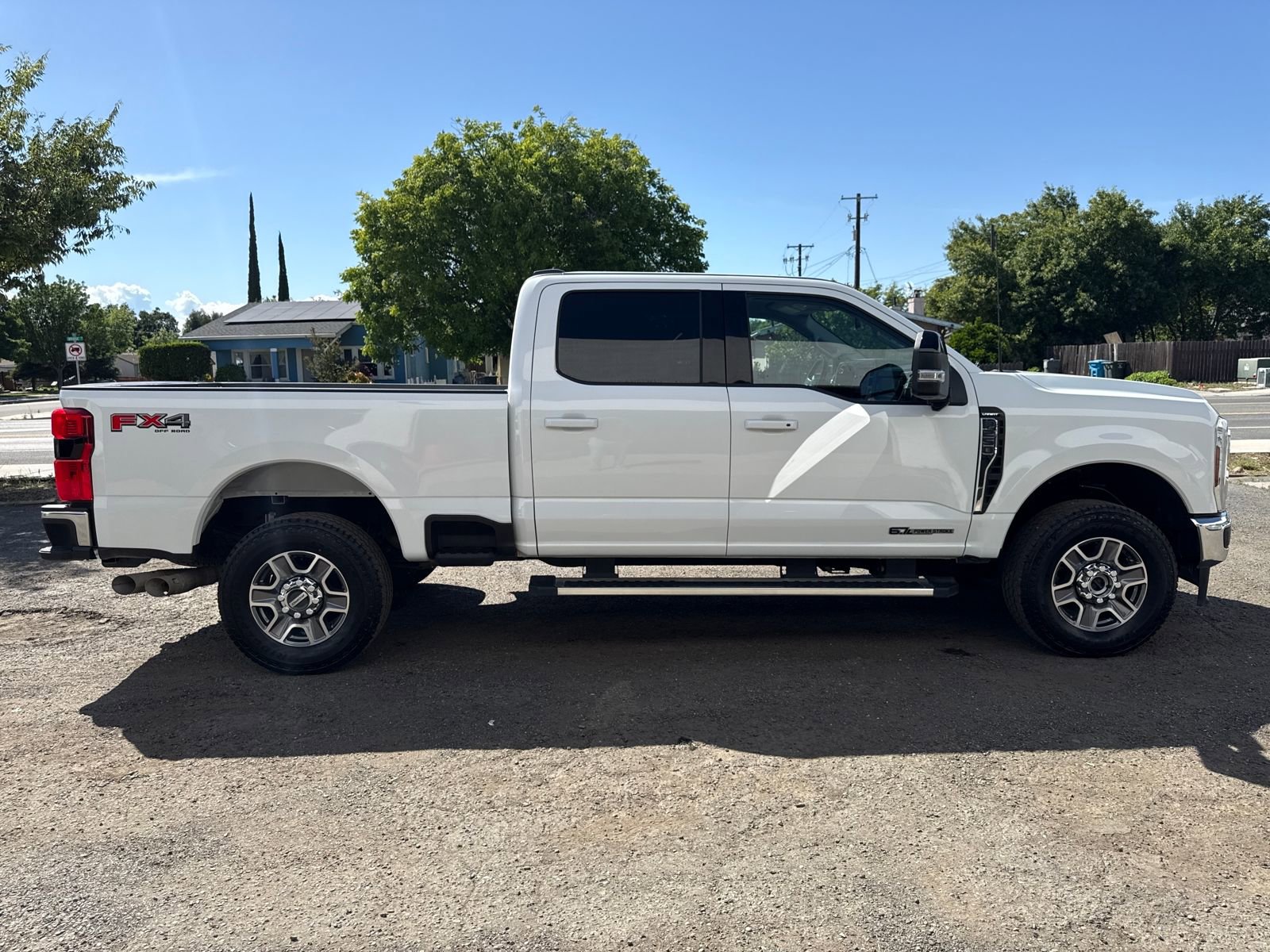 Used 2024 Ford F250 Lariat w/ FX4 Off-Road Package AWD/4WD image 6