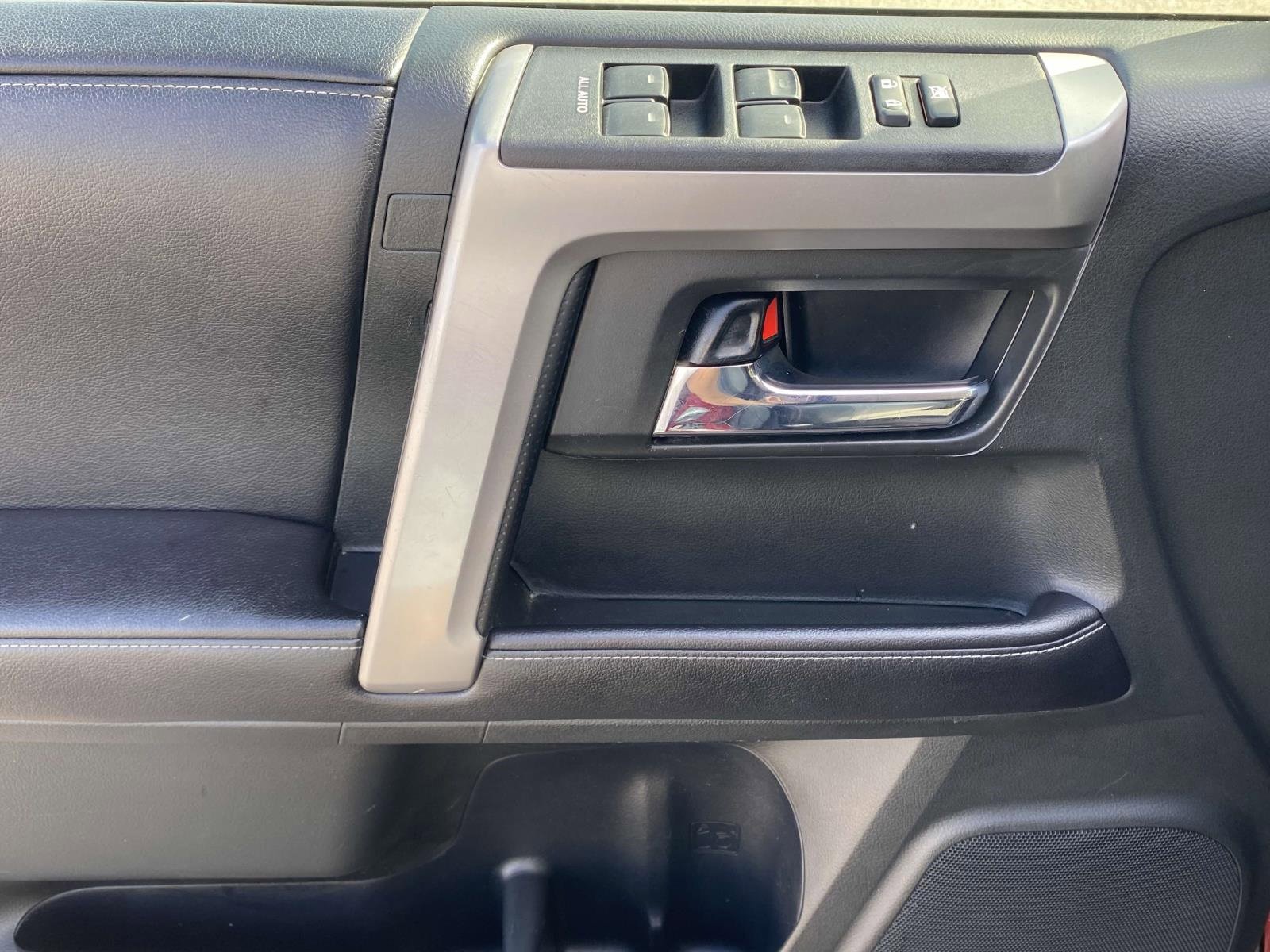 Used 2016 Toyota 4Runner SR5 Premium image 19