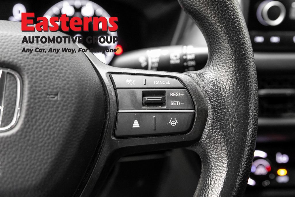 Used 2023 Honda HR-V LX image 15