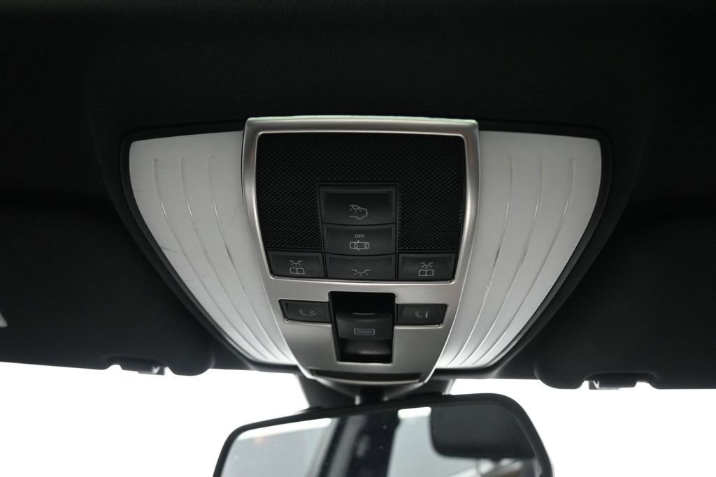 Used 2012 Mercedes-Benz E 350 4MATIC Sedan image 23