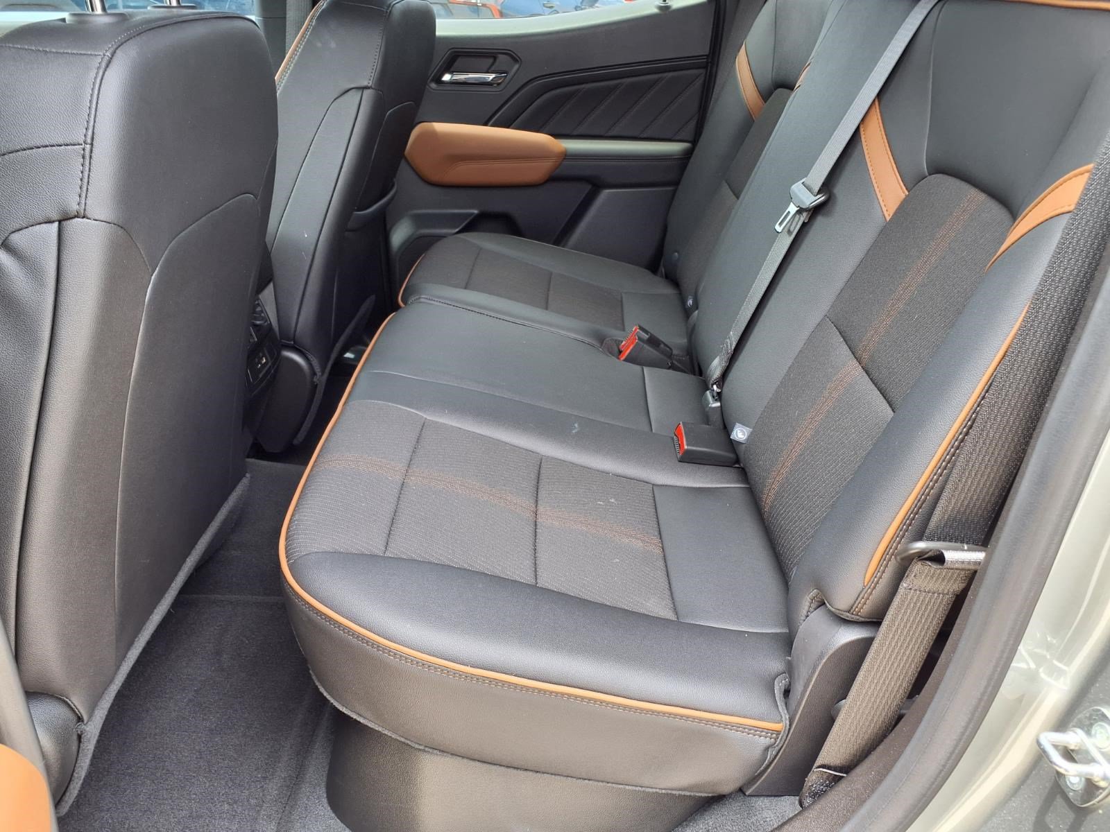 Used 2023 GMC Canyon AT4 AWD/4WD image 10