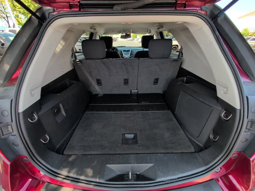 Used 2011 Chevrolet Equinox LT w/ Driver Convenience Package FWD image 16