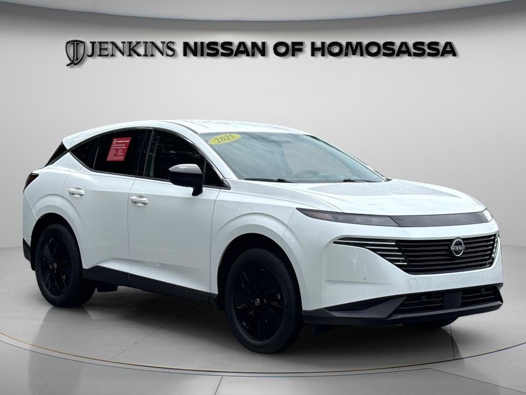 Certified 2025 Nissan Murano SV FWD image 15