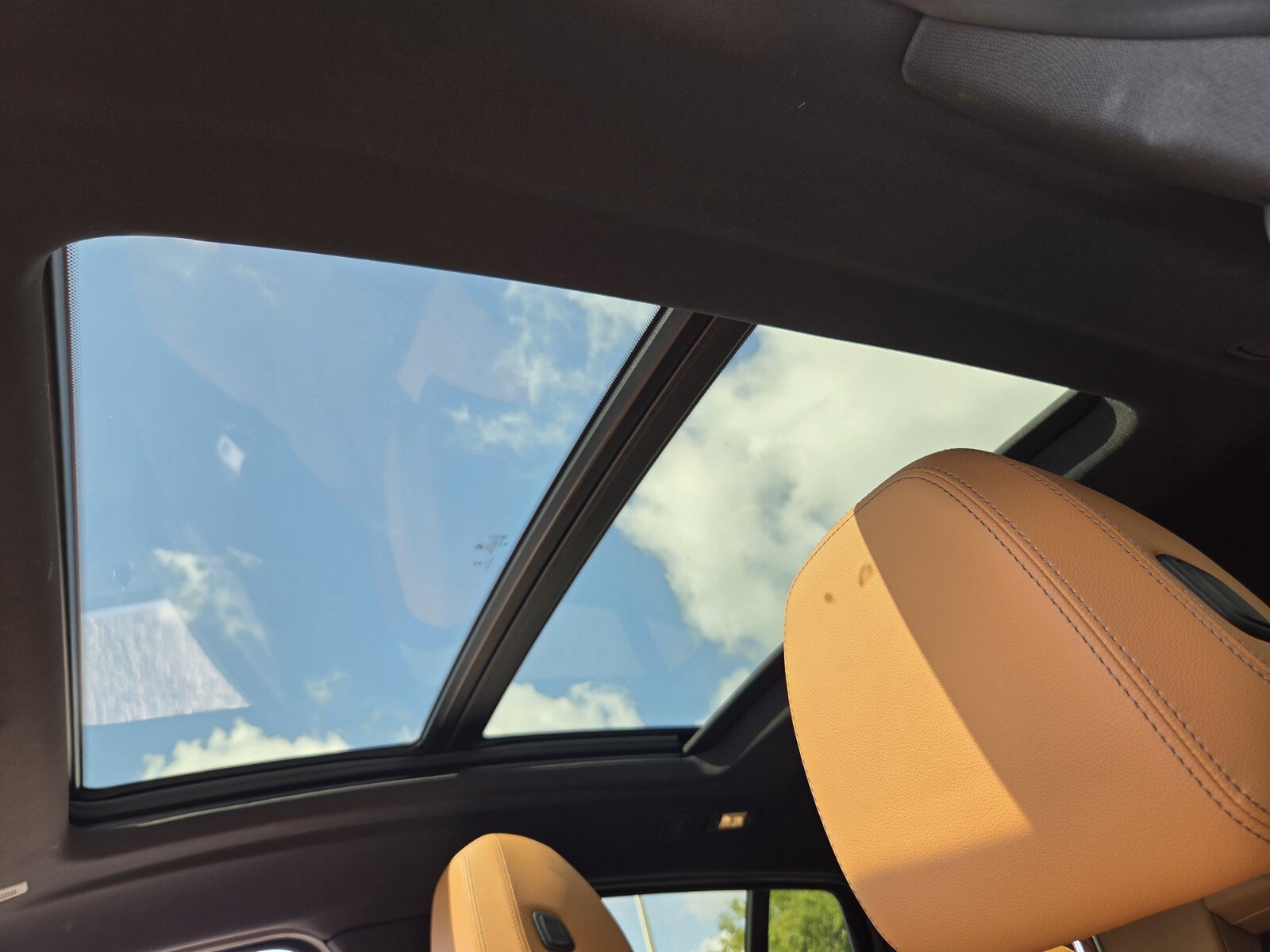 Certified 2025 BMW X4 xDrive30i AWD/4WD image 20