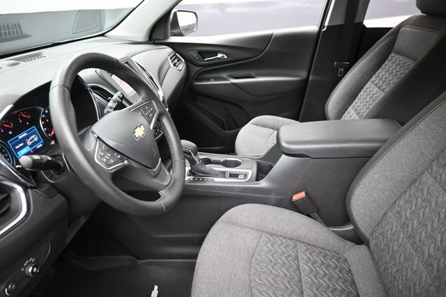 Used 2024 Chevrolet Equinox LT FWD image 16