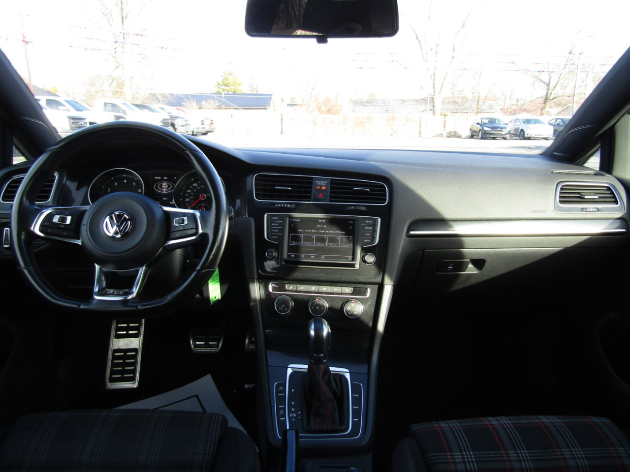 Used 2016 Volkswagen GTI S image 9