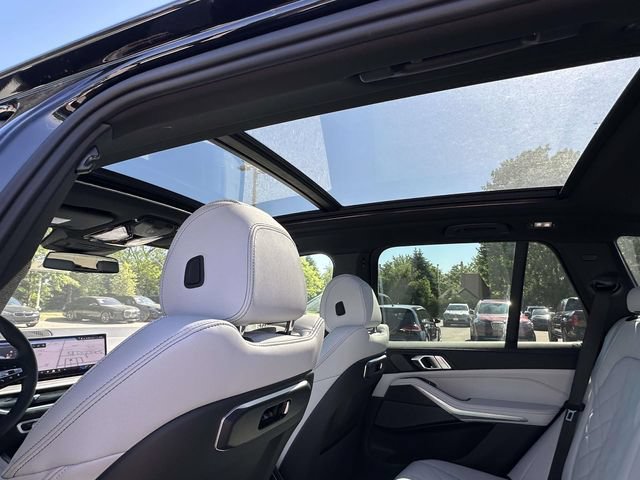 New 2026 BMW X5 xDrive40i w/ Premium Package AWD/4WD image 11