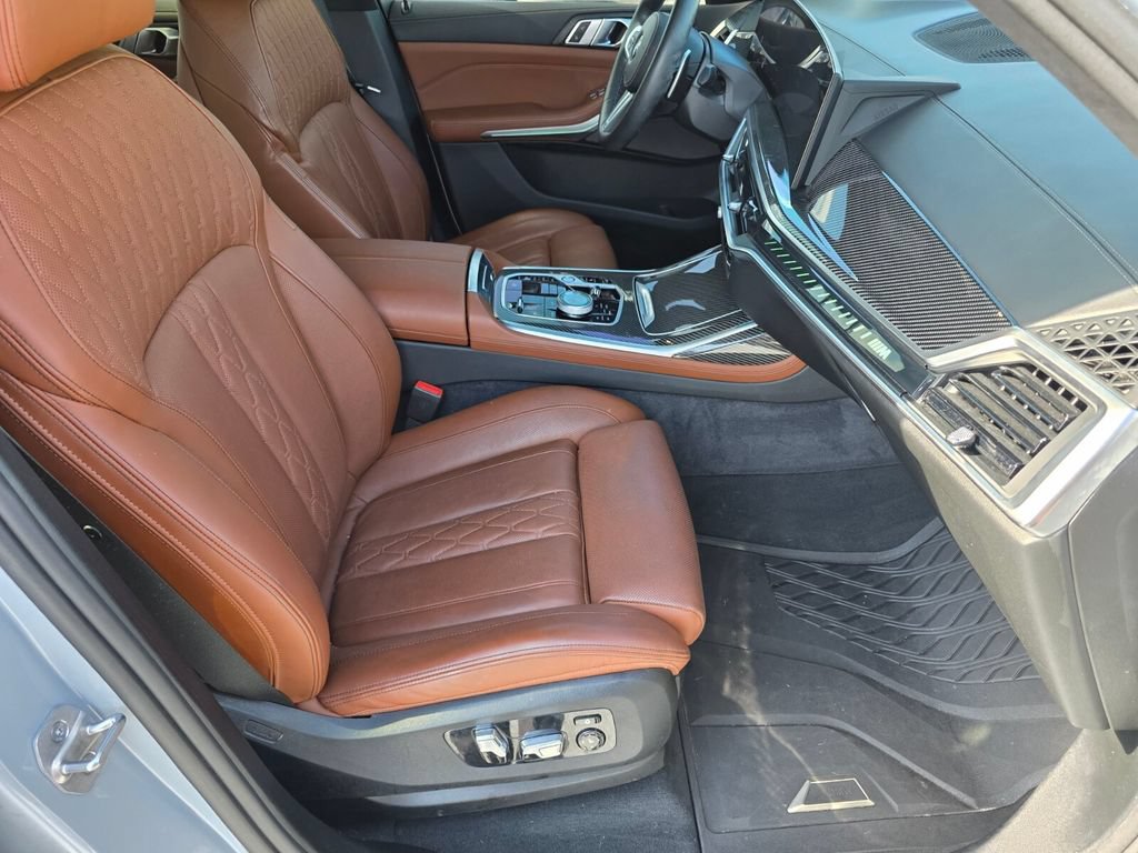 Certified 2025 BMW X7 M60i w/ Climate Comfort Package AWD/4WD image 33