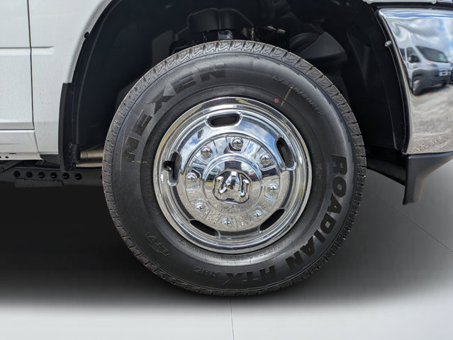 New 2026 RAM 3500 Tradesman w/ Chrome Appearance Group A AWD/4WD image 10