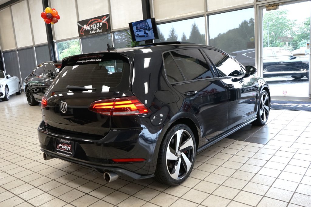 Used 2019 Volkswagen GTI SE FWD image 16