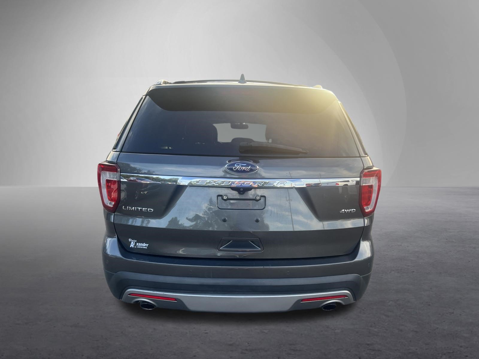 Used 2016 Ford Explorer Limited AWD/4WD image 4